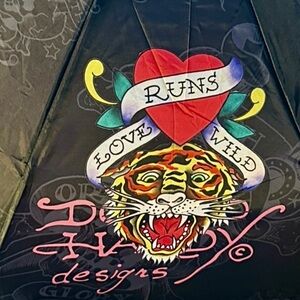 Ed Hardy Love Runs Wild umbrella